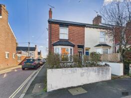 6, Newcombe Terrace, Exeter EX1 2TE