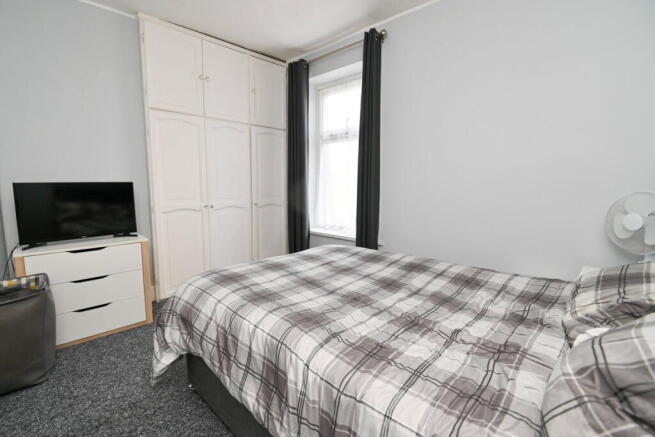 2 bed Terraced for sale Image 6