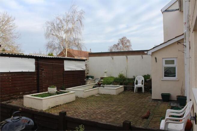 Photo 16