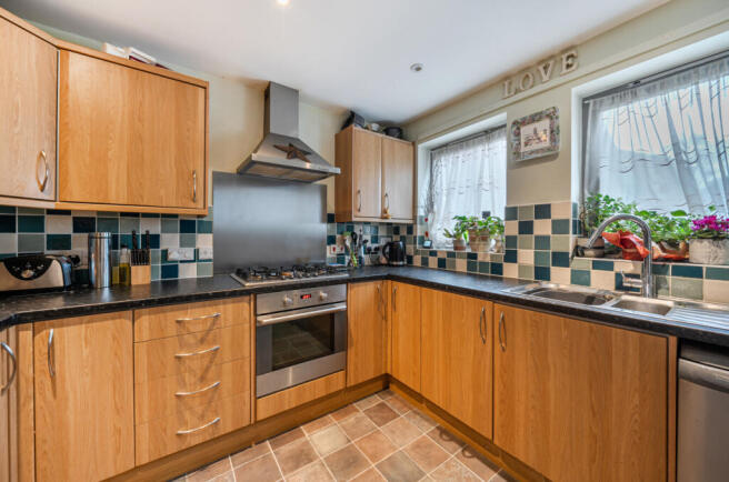 1398139-10-696648...