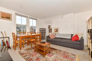 Flat 2, 13 15 Churchill Court, Connaught Road, Folkestone CT20 1DA