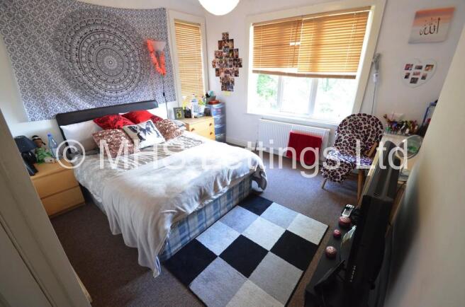 6 bed Terraced to rent Image 5