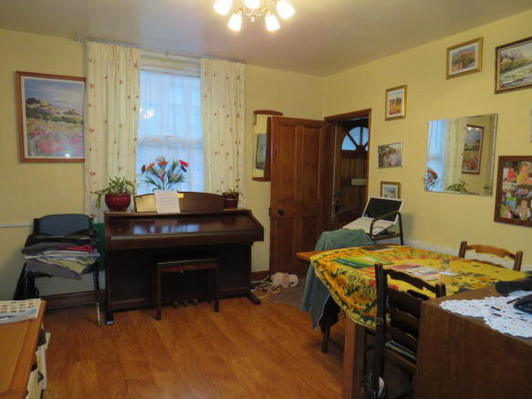 Photo 3