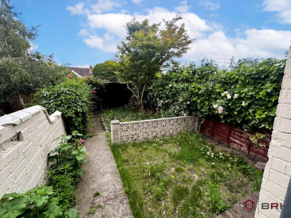 2 bed Terraced to rent Image 8