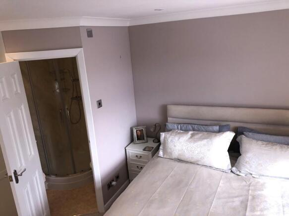Bedroom 1 & E...