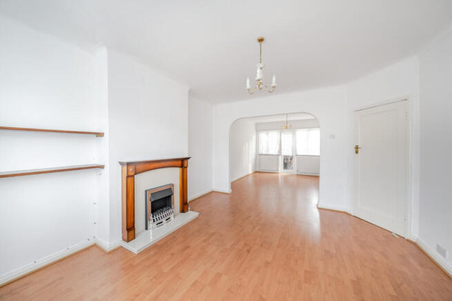 1388049-17-6932b2...