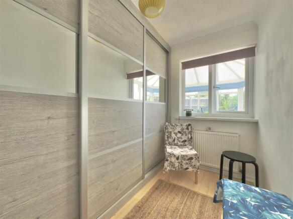 3 bed Detached Bungalow for sale Image 10