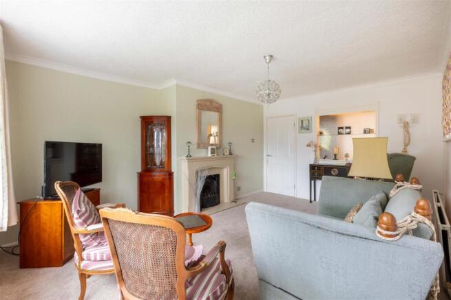 11 Wayfield Road 11.jpg