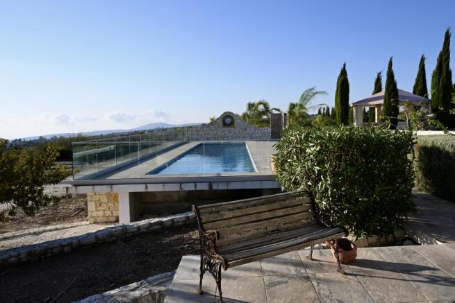 5 bedroom Villa for