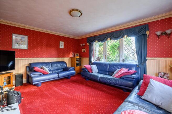 4 bed Detached for sale Image 5
