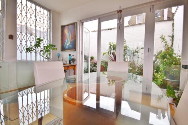 Picture No.04