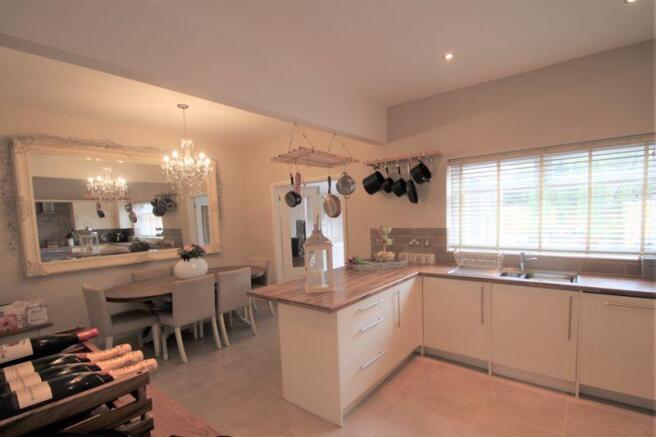 Kitchen/dining...
