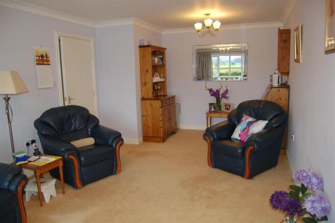 lounge dining room 2