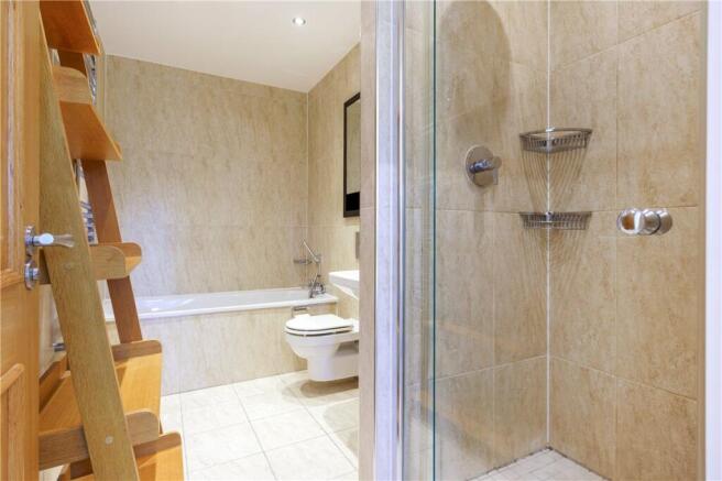 4 bed Terraced for sale Image 12