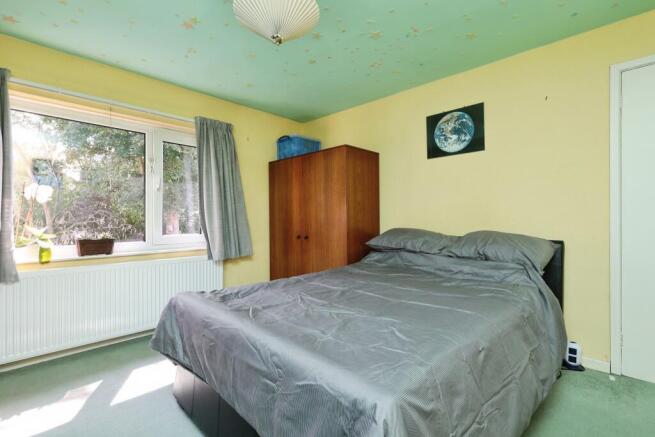3 bed Semi-Detached for sale Image 12