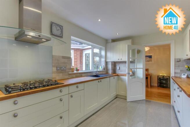 KITCHEN: