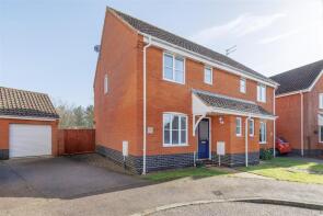 21, Janet Hadenham Close, Beccles NR34 7SL