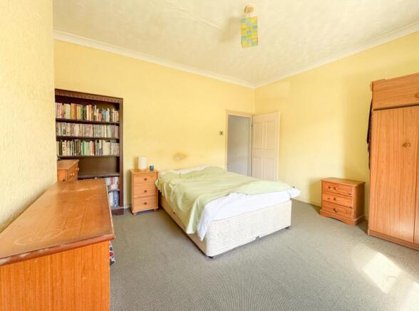 2 bed Terraced for sale Image 12