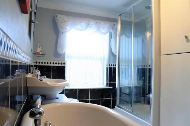 4PC BATHROOM