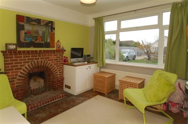 Dining Room/ bedroom 4