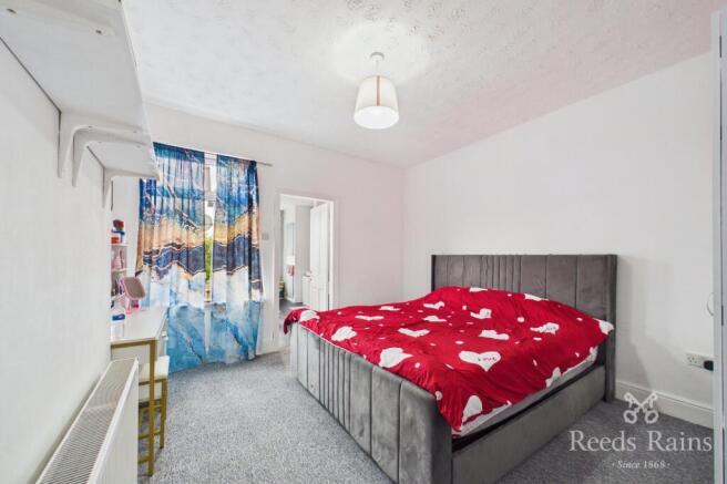 2 bed Terraced for sale Image 5