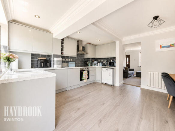 2 bed Terraced for sale Image 7