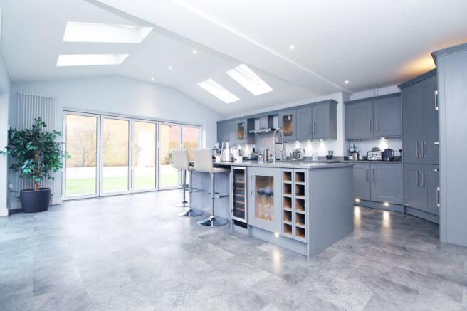 Kitchen/Diner/...