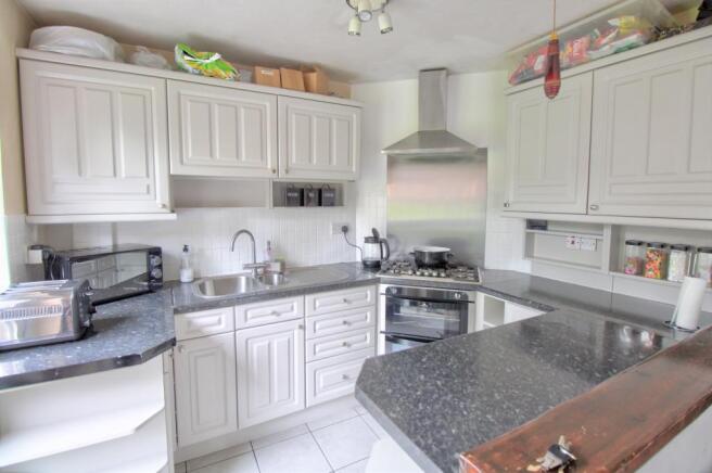 KITCHEN (F)