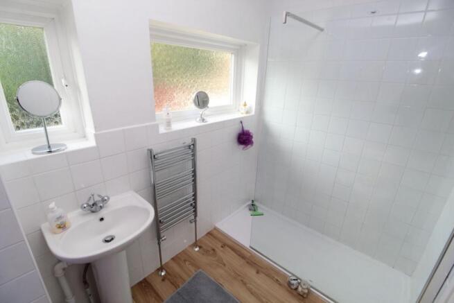 Family Shower Room / Wc