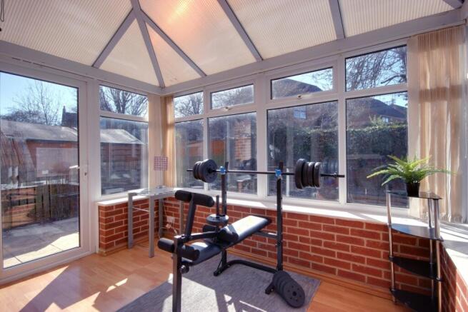 3 bed Semi-Detached for sale Image 10