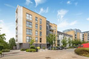 Flat 113, Cygnet House, Drake Way, Reading RG2 0NX