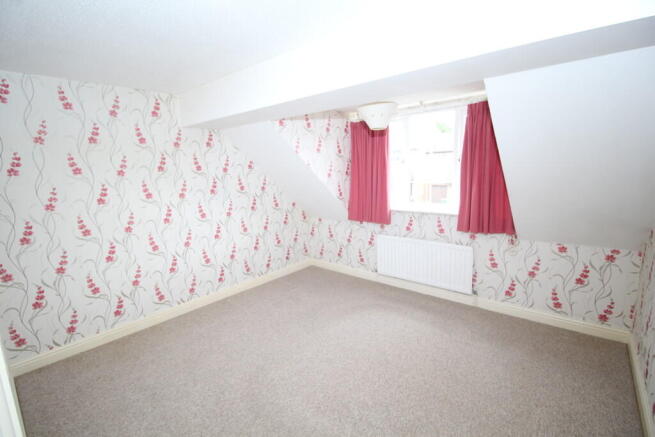 3 bed Town House for sale Image 7