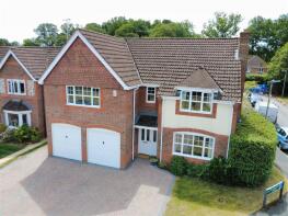 9, Spa Meadow Close, Greenham, Thatcham RG19 8ST
