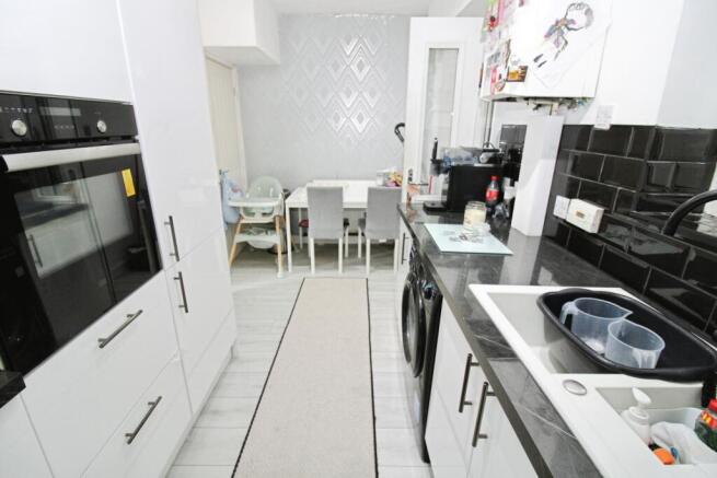 2 bed Terraced for sale Image 4