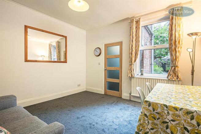 3 bed Terraced for sale Image 7