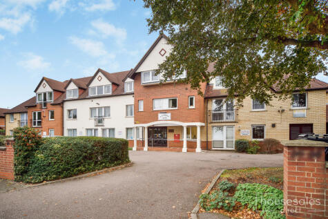 Westwood Court, Enfield, EN1