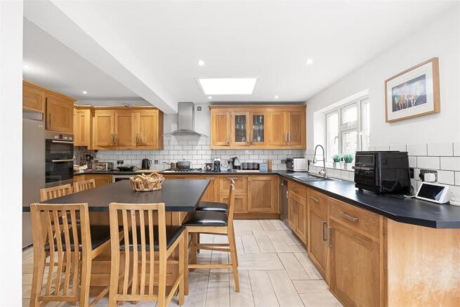 Kitchen / Dining Room