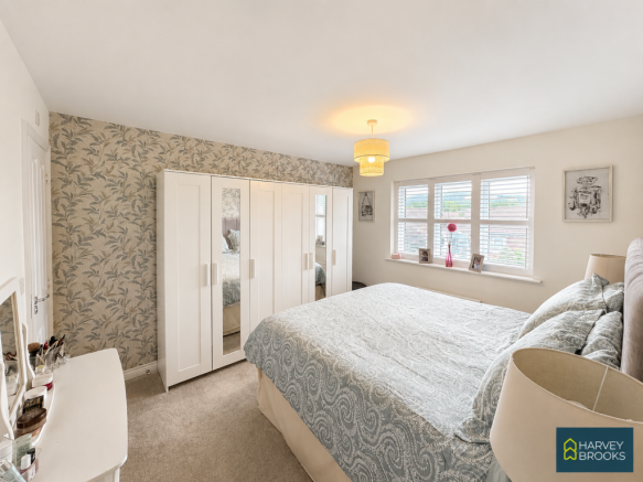 4 bed Detached for sale Image 9