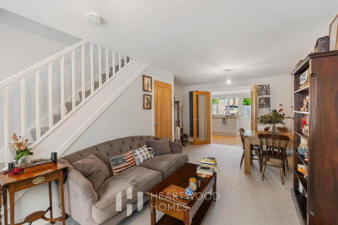 Royston Road, St. Albans, AL1 5NG