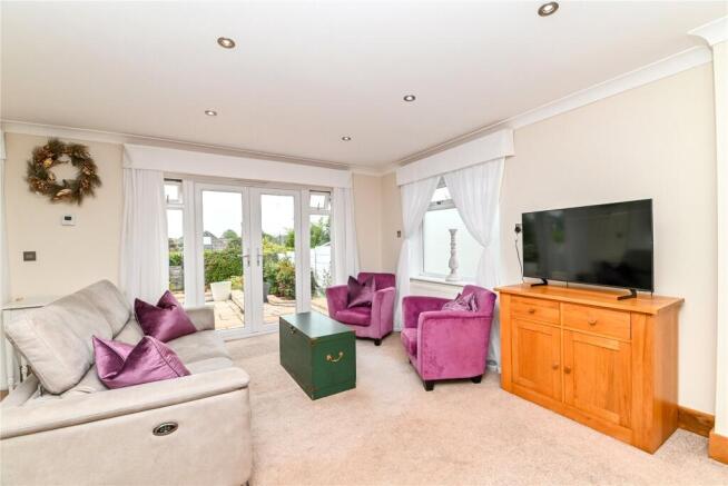 Sitting/Dining Room