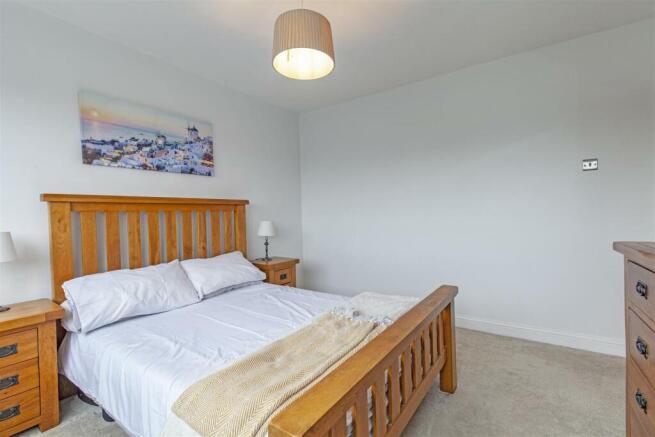 Bedroom 1-3.jpg