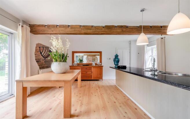 8647023-interior27.jpg