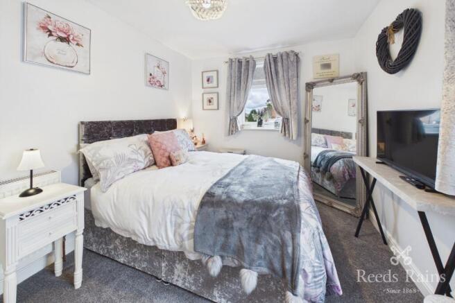 2 bed Bungalow for sale Image 11