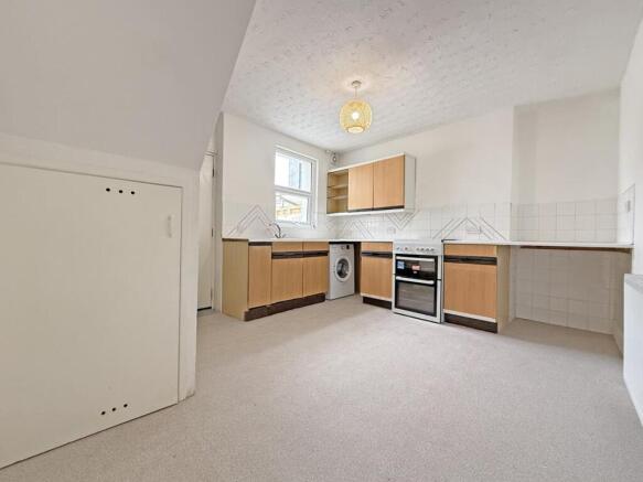 Butt Park Road 89 - New Kitchen.jpg