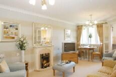 show flat lounge