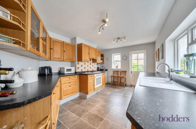 50bf87aa-b475-47a...