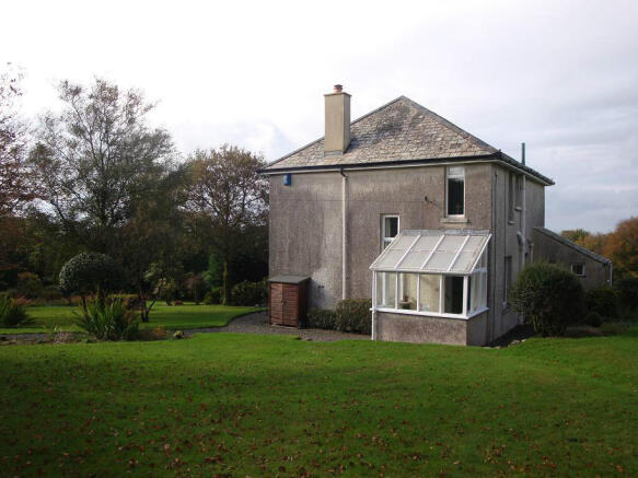 Side elevation