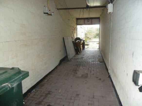 Car Port / Through