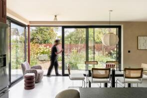 60, Milverton Road, London NW6 7AP