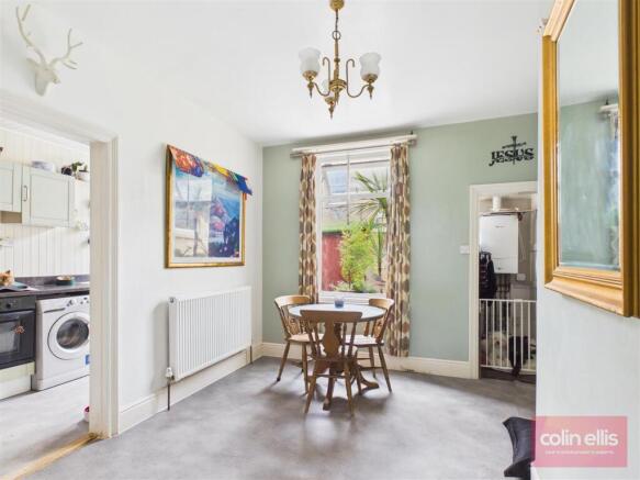 3 bed Terraced for sale Image 5
